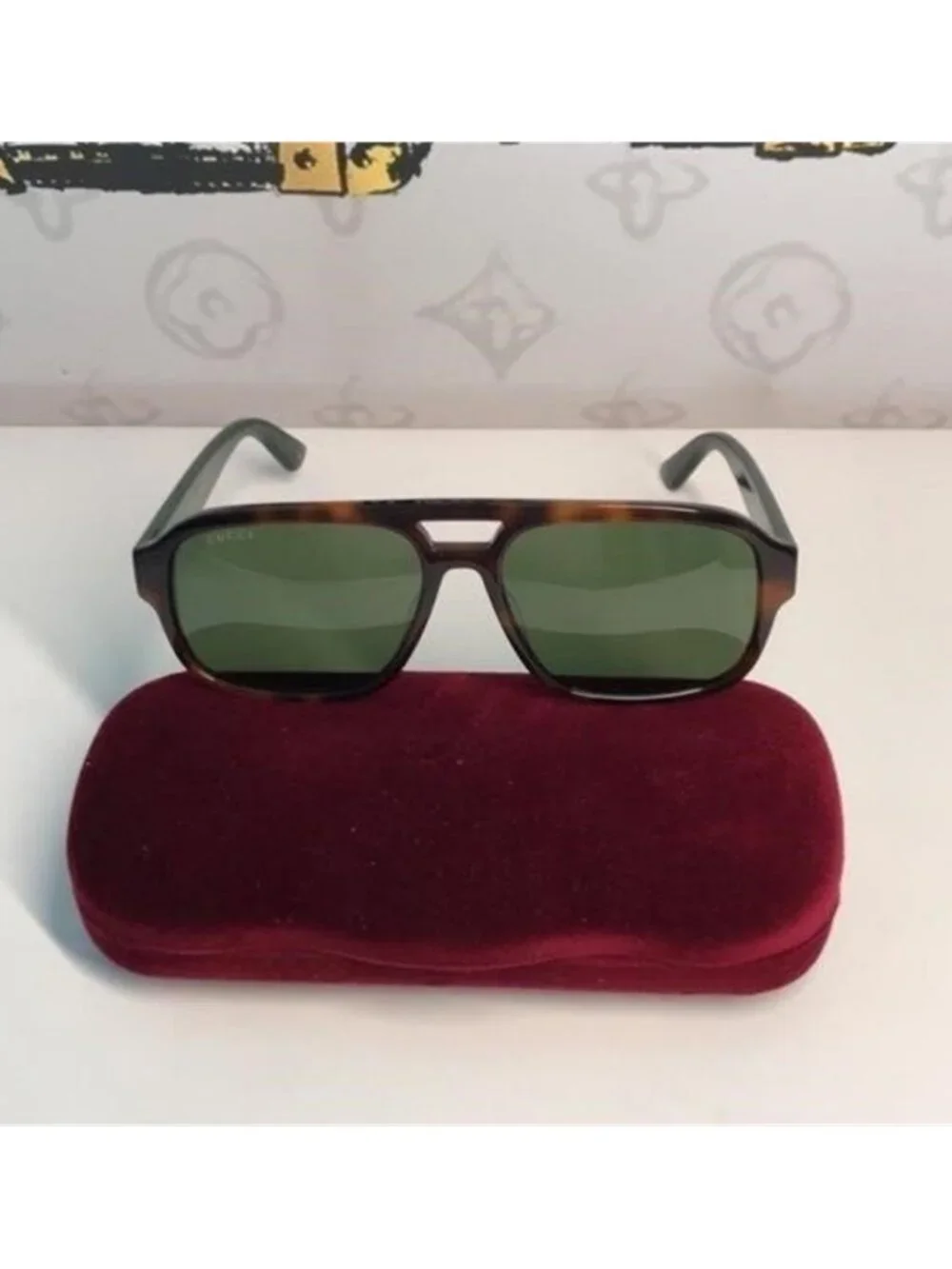 Gucci Tortoise Shell Sunglasses with Green Lenses GG0925s 002